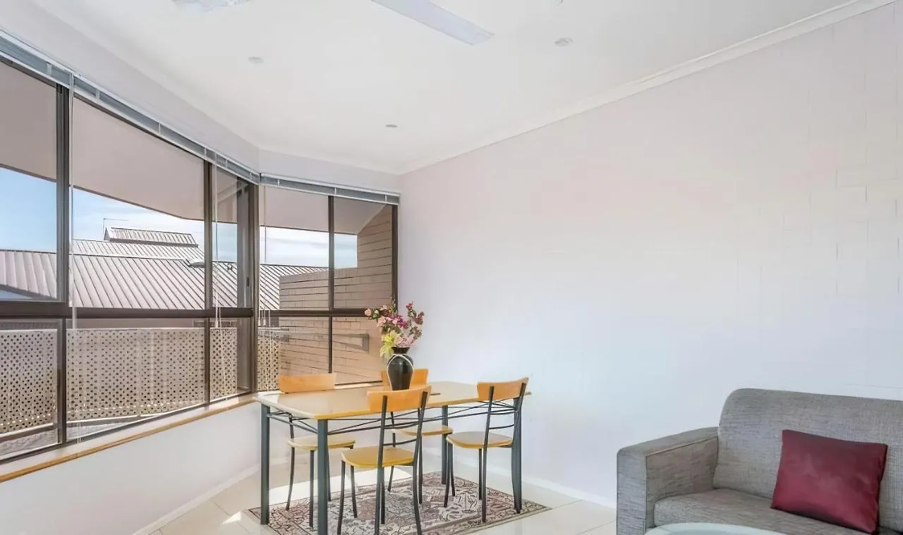 Apartment Tuggeranong Short Stay #08C - Sleeps 6 Canberra